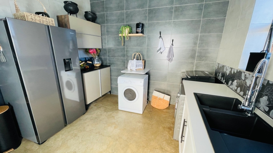 3 Bedroom Property for Sale in Grimbeeck Park North West